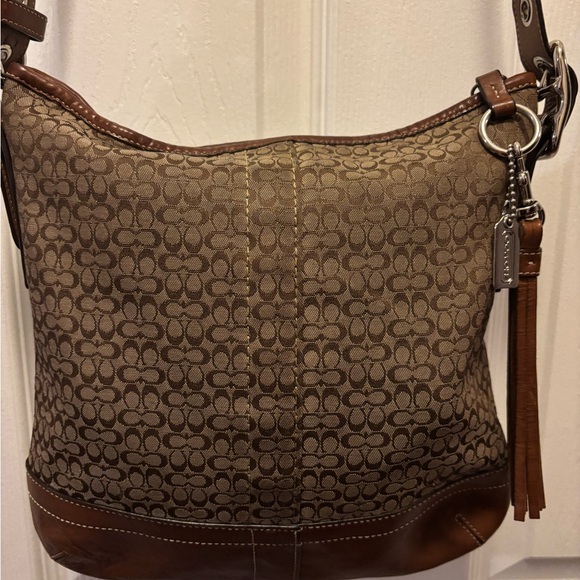 Coach Handbags - Coach VINTAGE F066-F10417 Signature Mini C Tan Canvas/Leather Shoulderbah VGUC